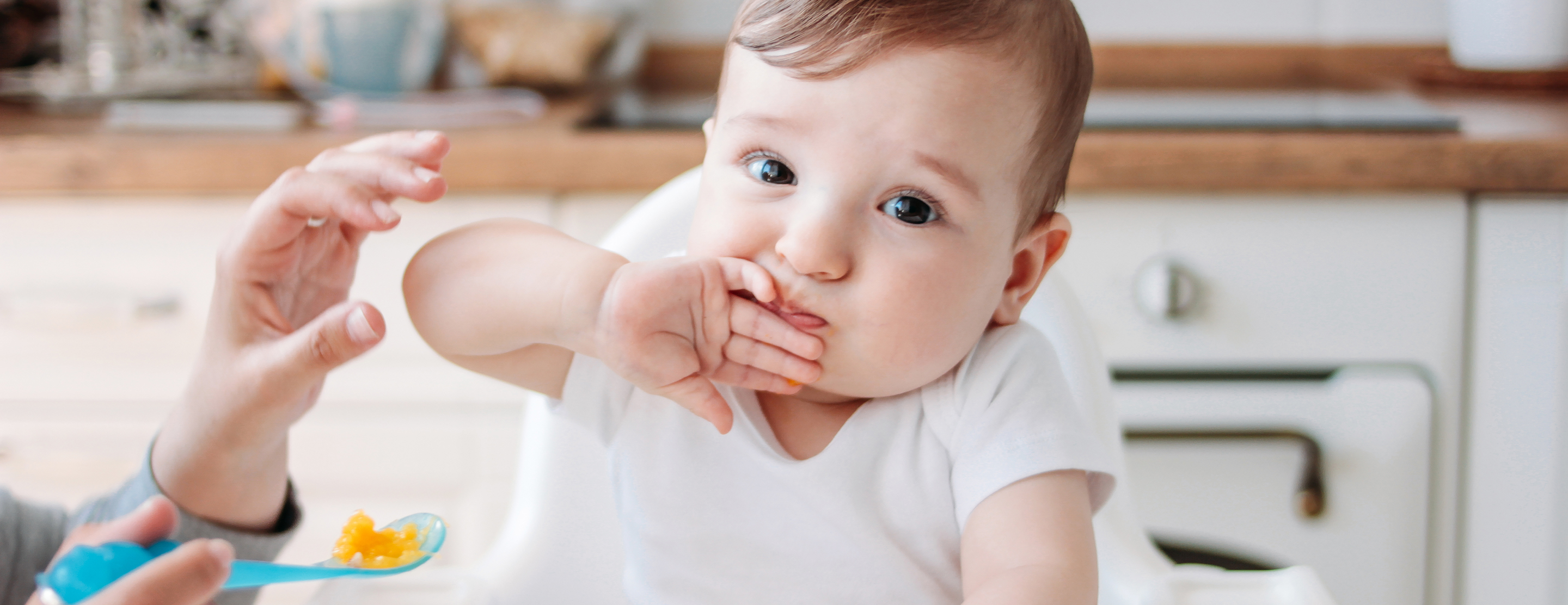 Normal Behavior When Babies Try New Foods - Solid Starts