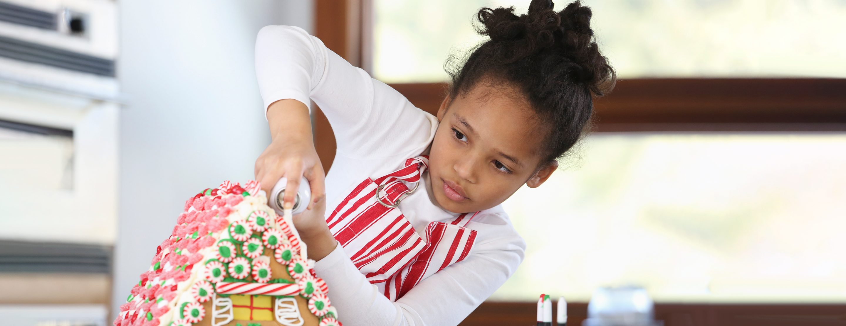 holiday-safety-tips-for-parents-2x