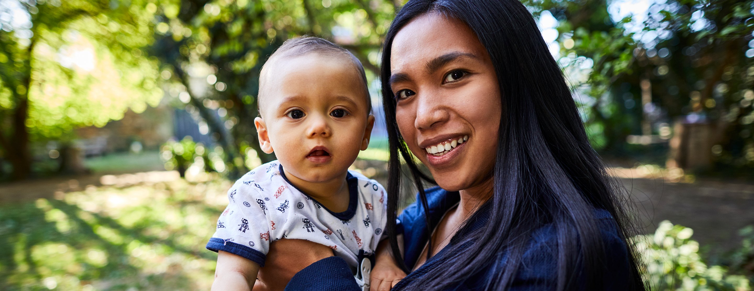 https://www.ucsfbenioffchildrens.org/-/media/project/ucsf/ucsf-bch/images/education/hero/your-baby-at-4-months-2x.jpg